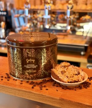 Italské Panettone v luxusní plechové dóze